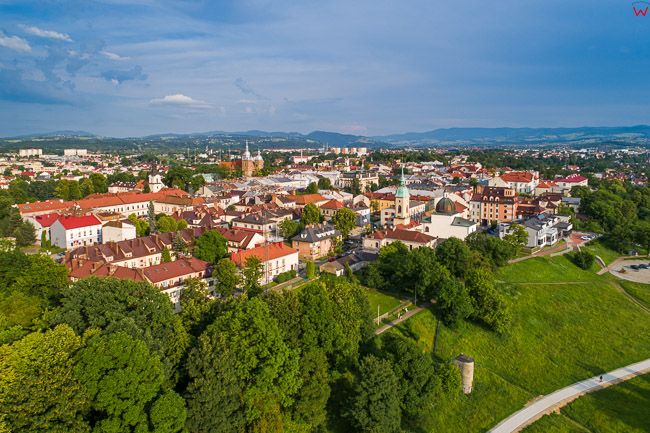 Nowy Sacz, panorama Starego Miasta. EU, PL, malopolskie. Lotnicze.